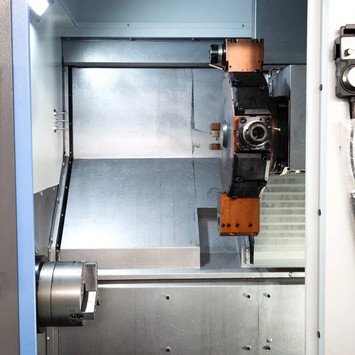 Fast Process CNC Torno Turning Center with Bmt65 Power Turret