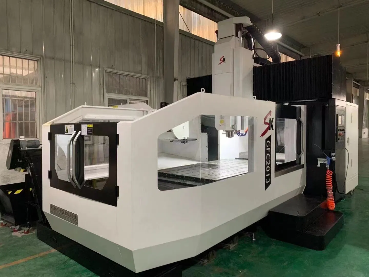 High Rigidity Fanuc System GF-3232 in Stock Gantry Type Milling Machining Center for Sale