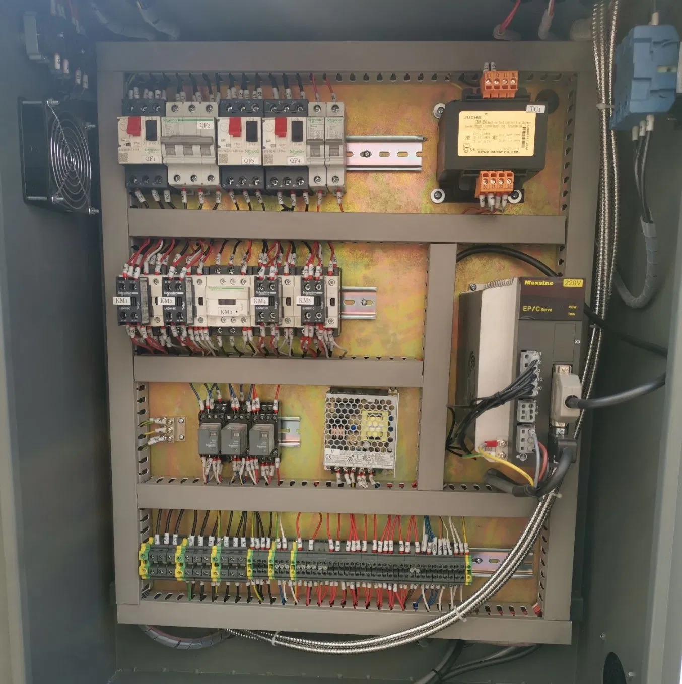 XL6436 XL6436c XL6436cl X6436 Conventional Vertical and Horizontal Swivel Head Automatic Feed Universal Milling Machine Price with Dro