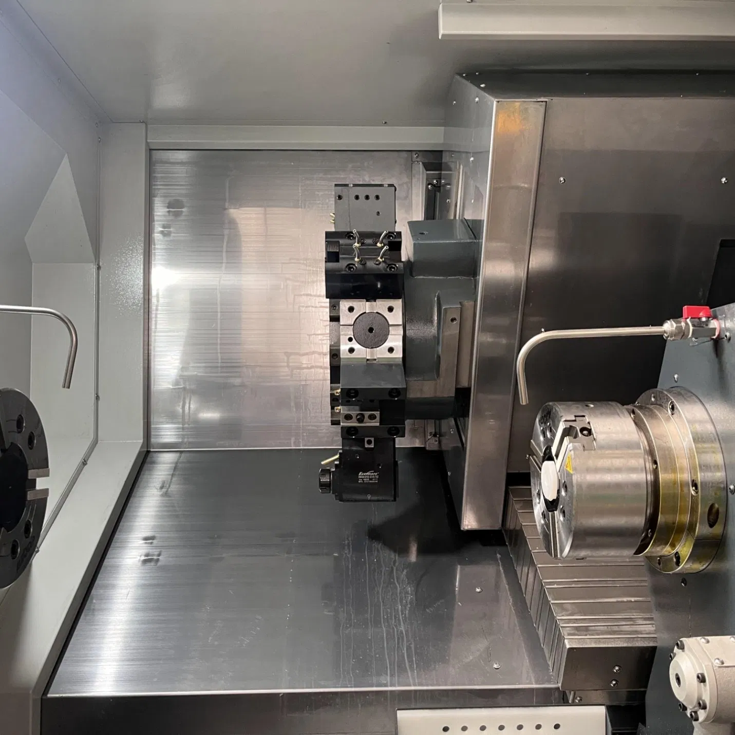 Swiss Type Double Spindle CNC Turning Machine Esy800msy