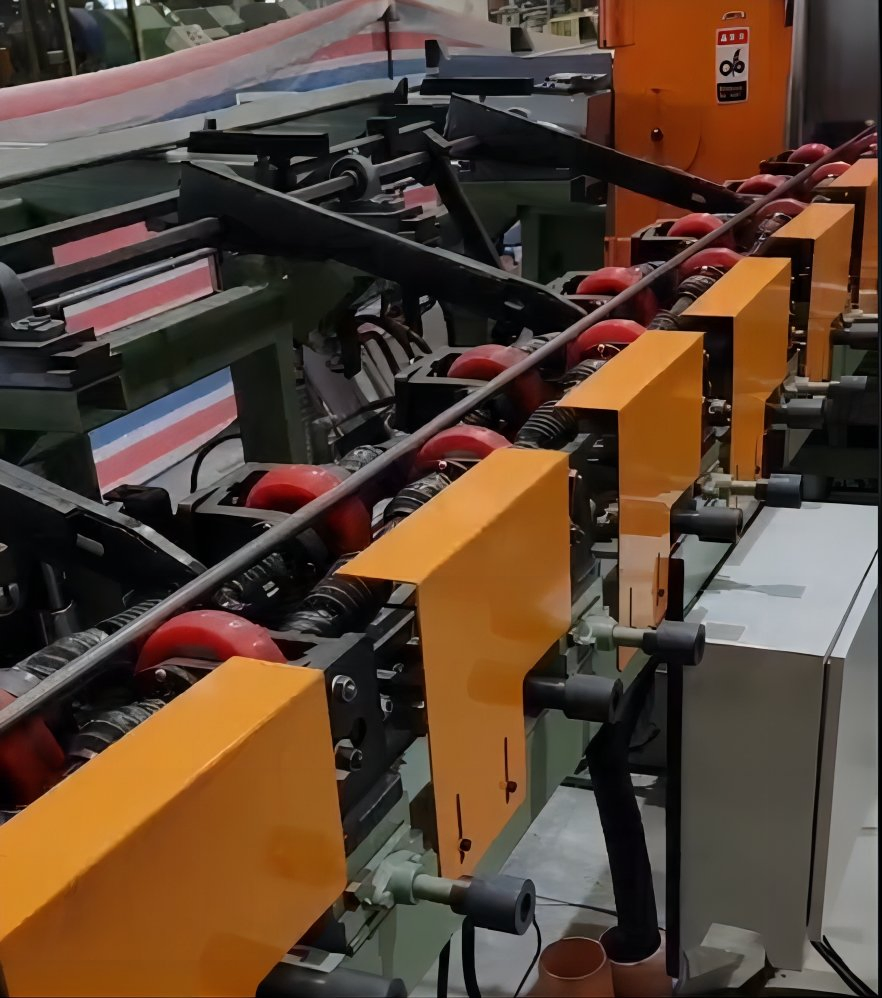 Long Bar Grinding-High Precision CNC Centreless/ Cylindrical Grinding Machine