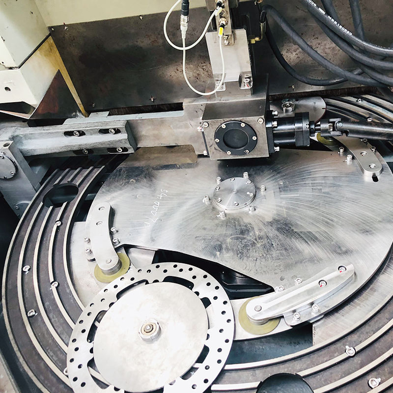 YHDM580F Double Disc Surface Grinding Machine for upper and lower parallel planes of thin ring-shaped parts motorcycle brake disc valve disc φ190~φ320mm