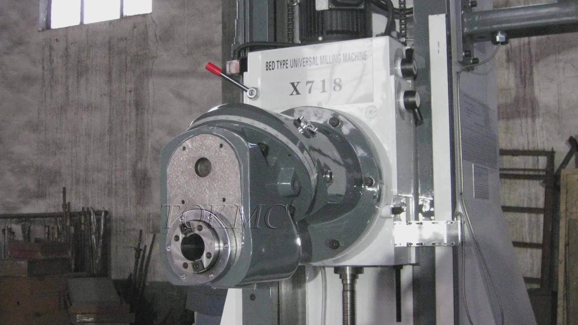 Vertical Universal Milling Machine Dro Knee Type Metal Milling Machine