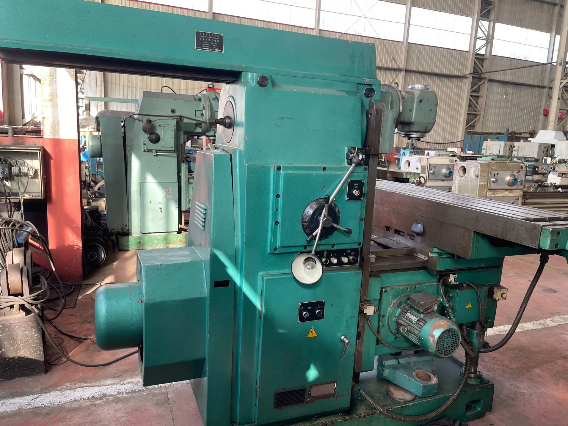 Toolroom Used Ordinary Milling Machine X6132 X6140 Manual Column Type Drilling and Slotting Steel Machine Second-Hand