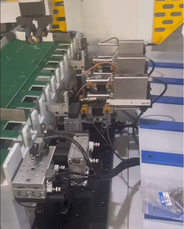 Customized High Precision CNC Centerless Grinding Machine/Long Bar