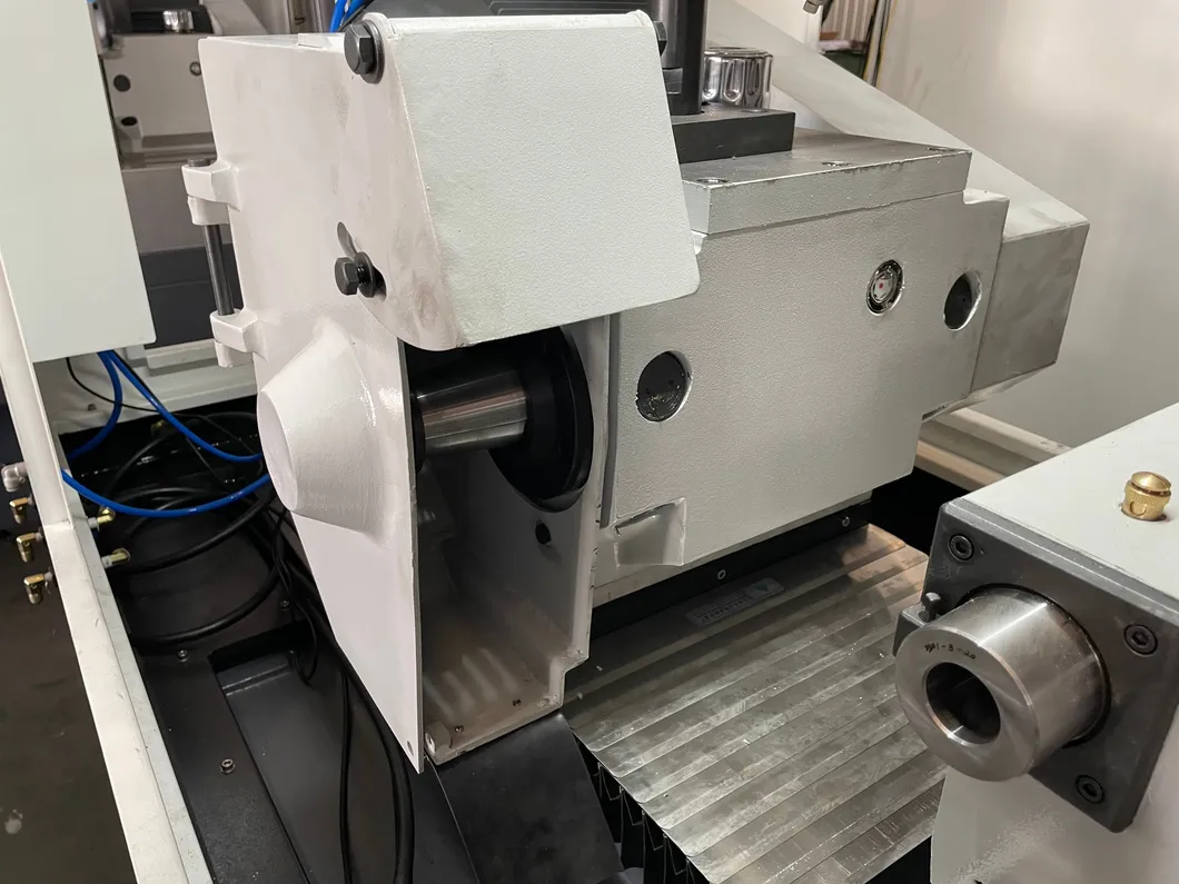 CNC Cylindrical Grinding Machine