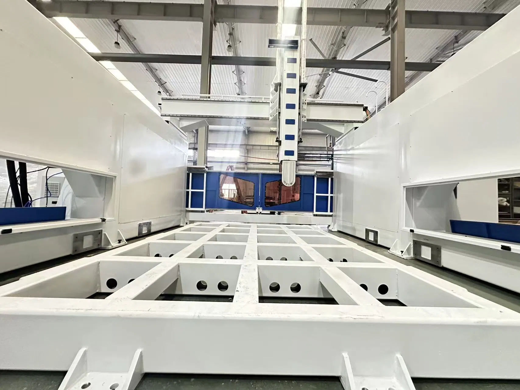 The New Wood Router Cutter 5 Axis Machining CNC Router Kitchen Cabinet Making Machine 5 Axis CNC Milling Machine