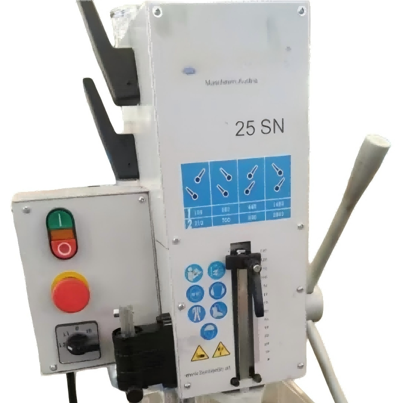 Gear Box Vertical Bench T25 25mm Tapping Diameter M10 Drilling Machine