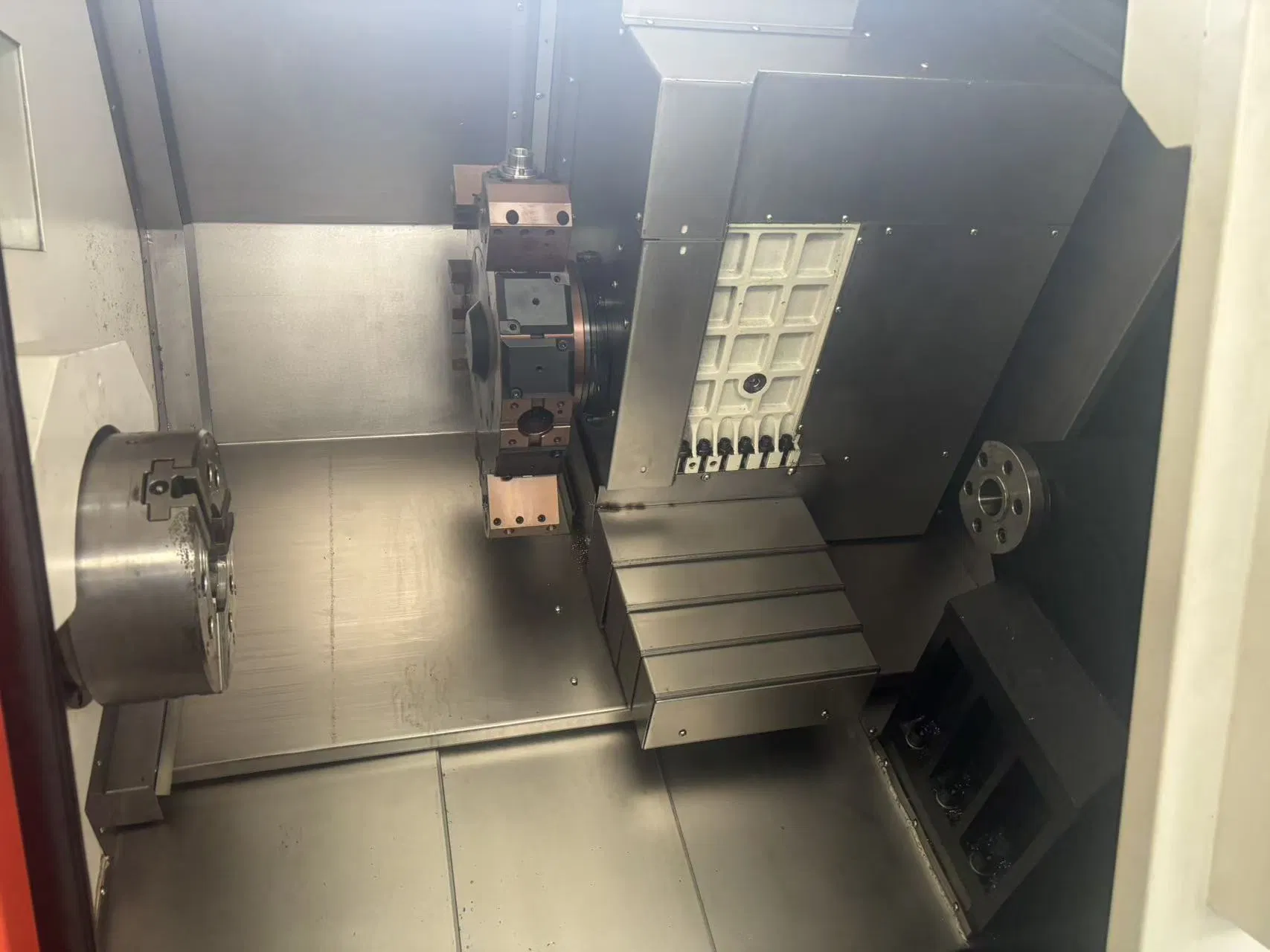 Multi-Axis Curved Surface Machining Precision Machining Center for Aerospace Components