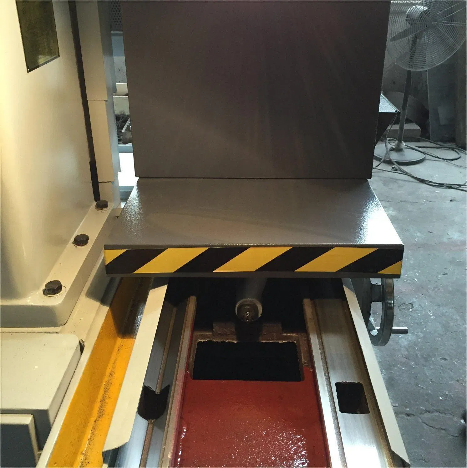 Toolroom Surface CNC Grinding Machine (M7140)