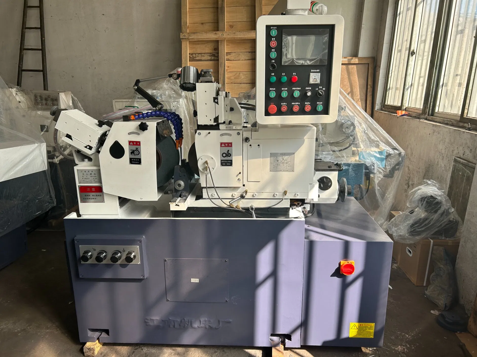 Mk1050A CNC Centerless Grinding Machine Used for Surface Treatment and Polishing