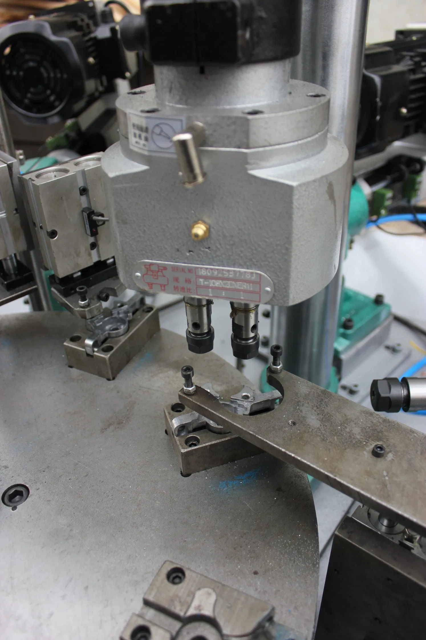 Factory Automatic Servo Motor Customized 8-Station Rotary Turntable Drilling Tapping Machine Bicycle Accessories Hardware Light Lamp Auto Parts Metal Proccessin