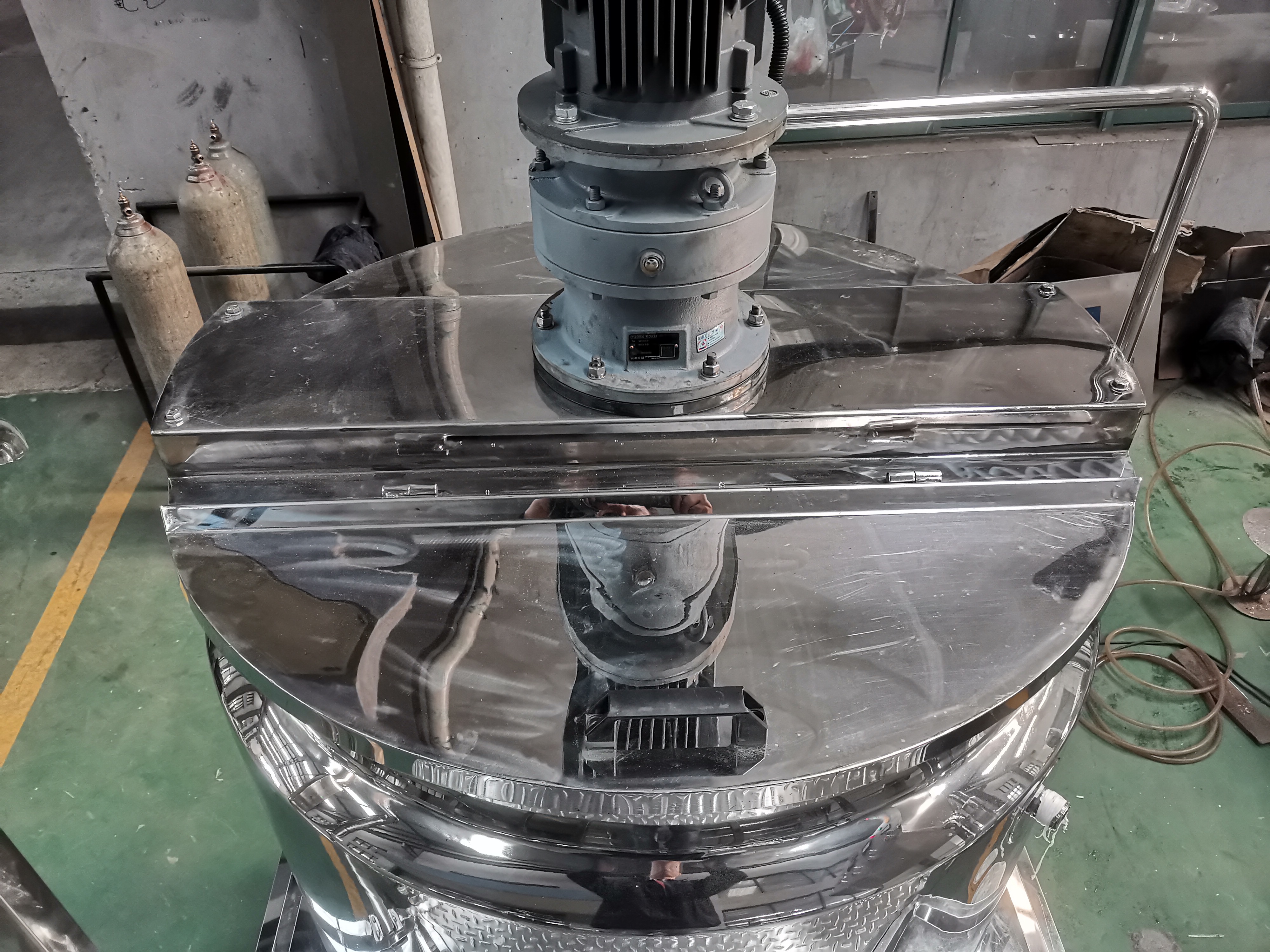 APVO 2023 Top Selling Making Product Line Mixing 3 Layers Heating And Cooling Food Mixer Machine