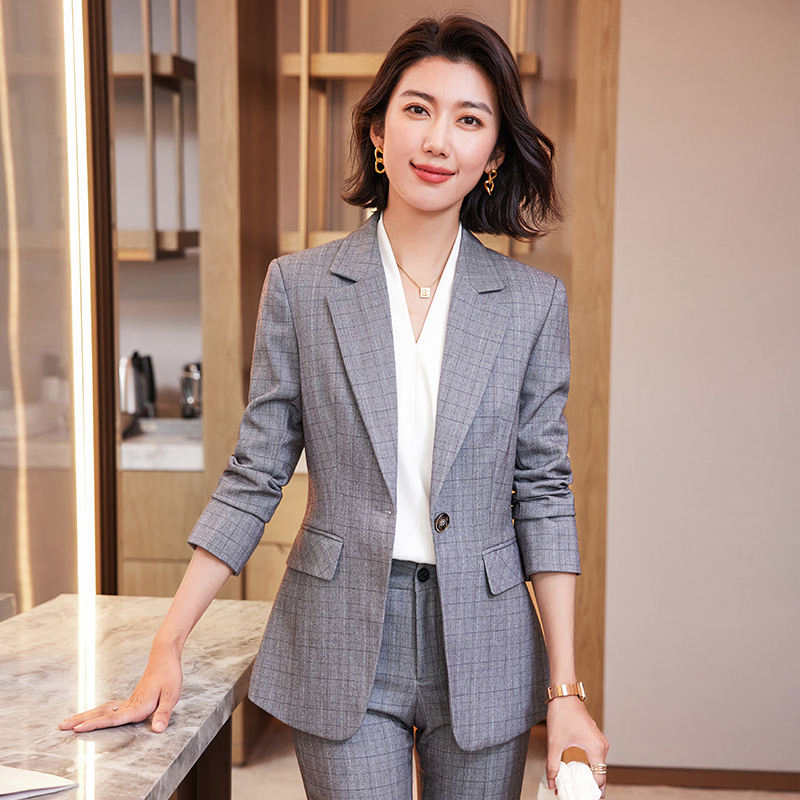 Ladies Tailored Women's Blazer with Princess Seams and Horn Buttons for a Flattering Fit Blazer Woman