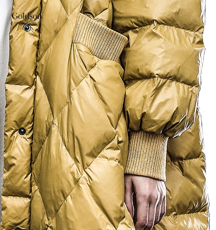 Wholesale New Fashion Winter Down Puffer Parka for Ladies Waterproof Reversible Hooded Jacket with Long Length Windproof Feature