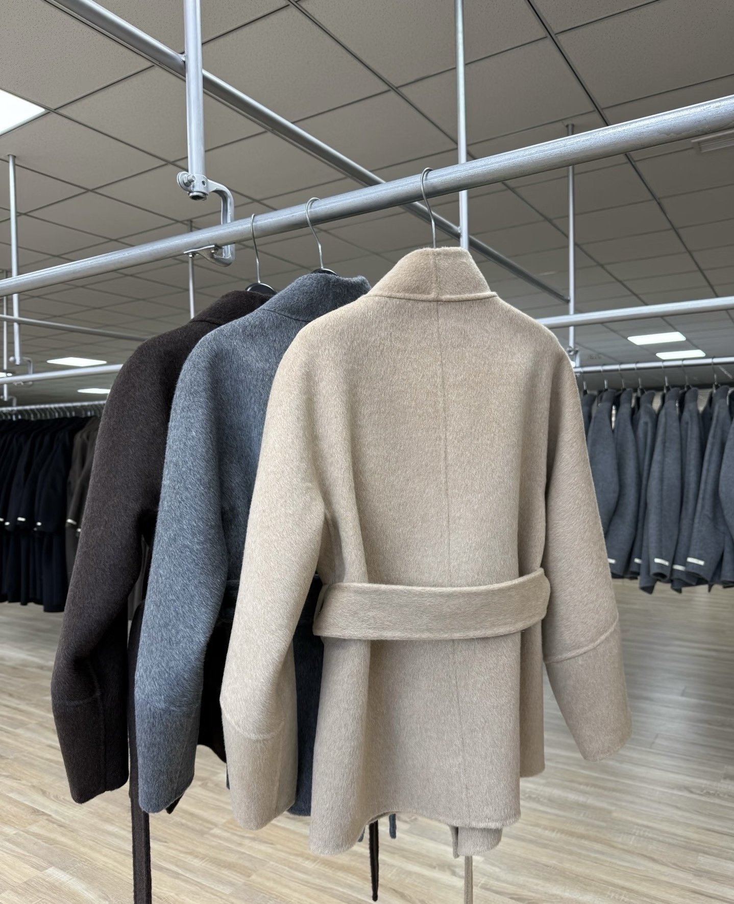 New Winter 2026 Spring Fashion Women's Wool Trench Coat Elegant Cashmere Coat Luxurious Women's Trench Coat