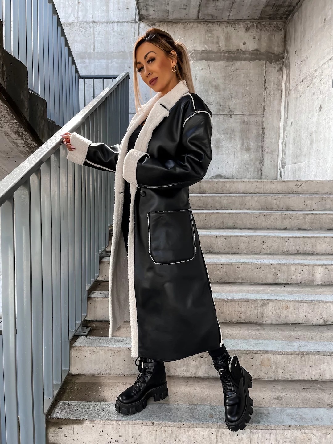 2024 Autumn and Winter New Fashion Casual Leather Jacket Thickened Windbreaker Loose Casual Women's Coat