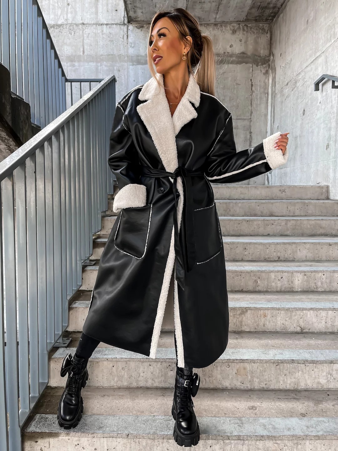 2024 Autumn and Winter New Fashion Casual Leather Jacket Thickened Windbreaker Loose Casual Women's Coat