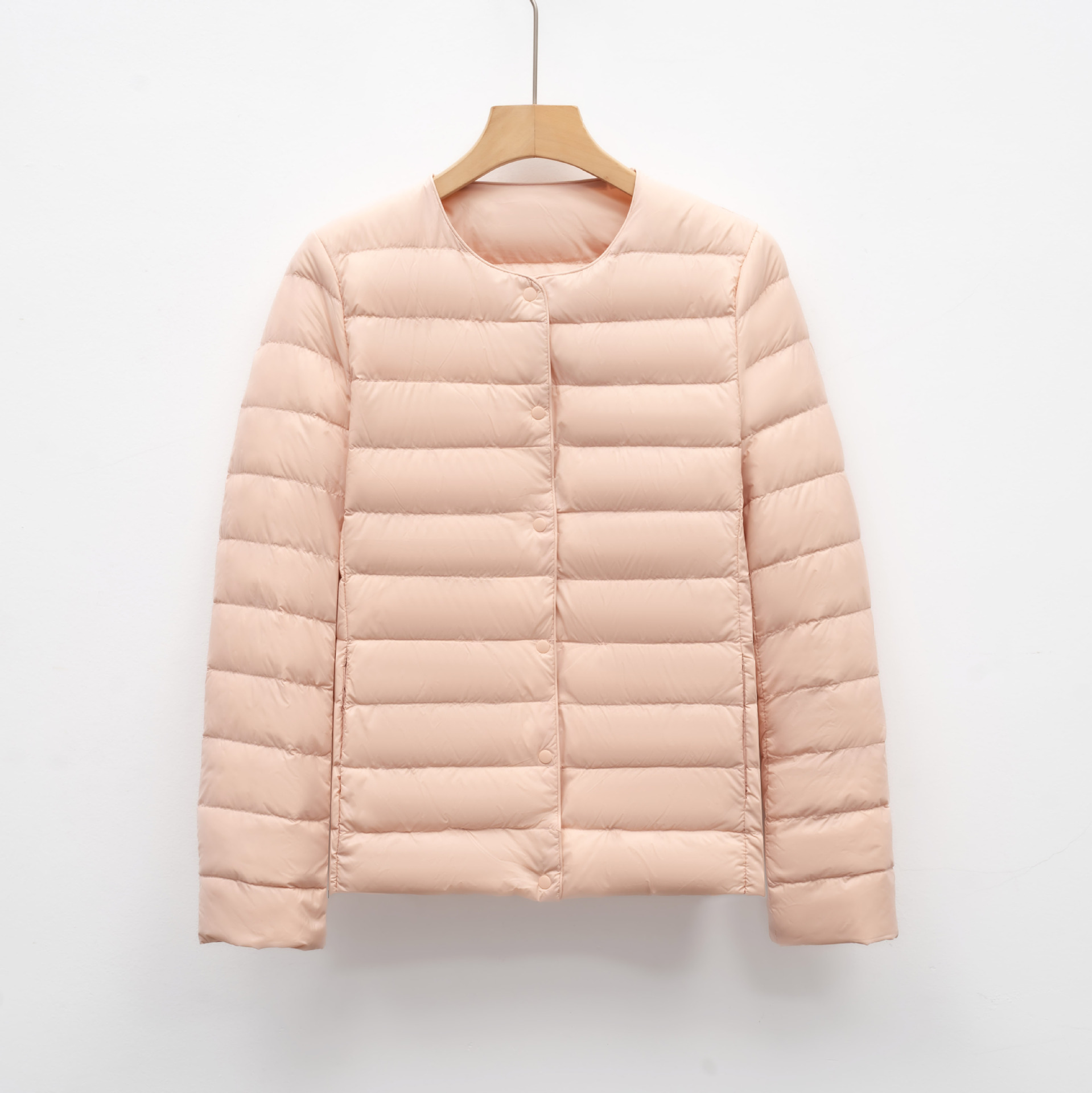 Fashion Ultra Light 90 Duck Down Women Lightweight Coat Warm Female Windbreaker Women's Down Jackets in Stock