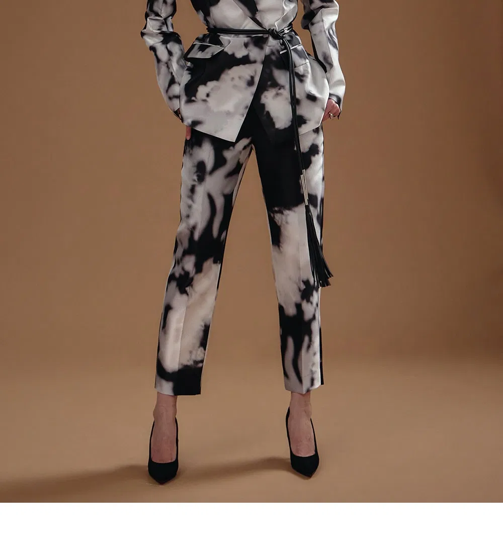 Luxury Wholesale Women Suits Blazer Customized Dyed Fabric Women Blazer Paired with Cropped Slim Pants