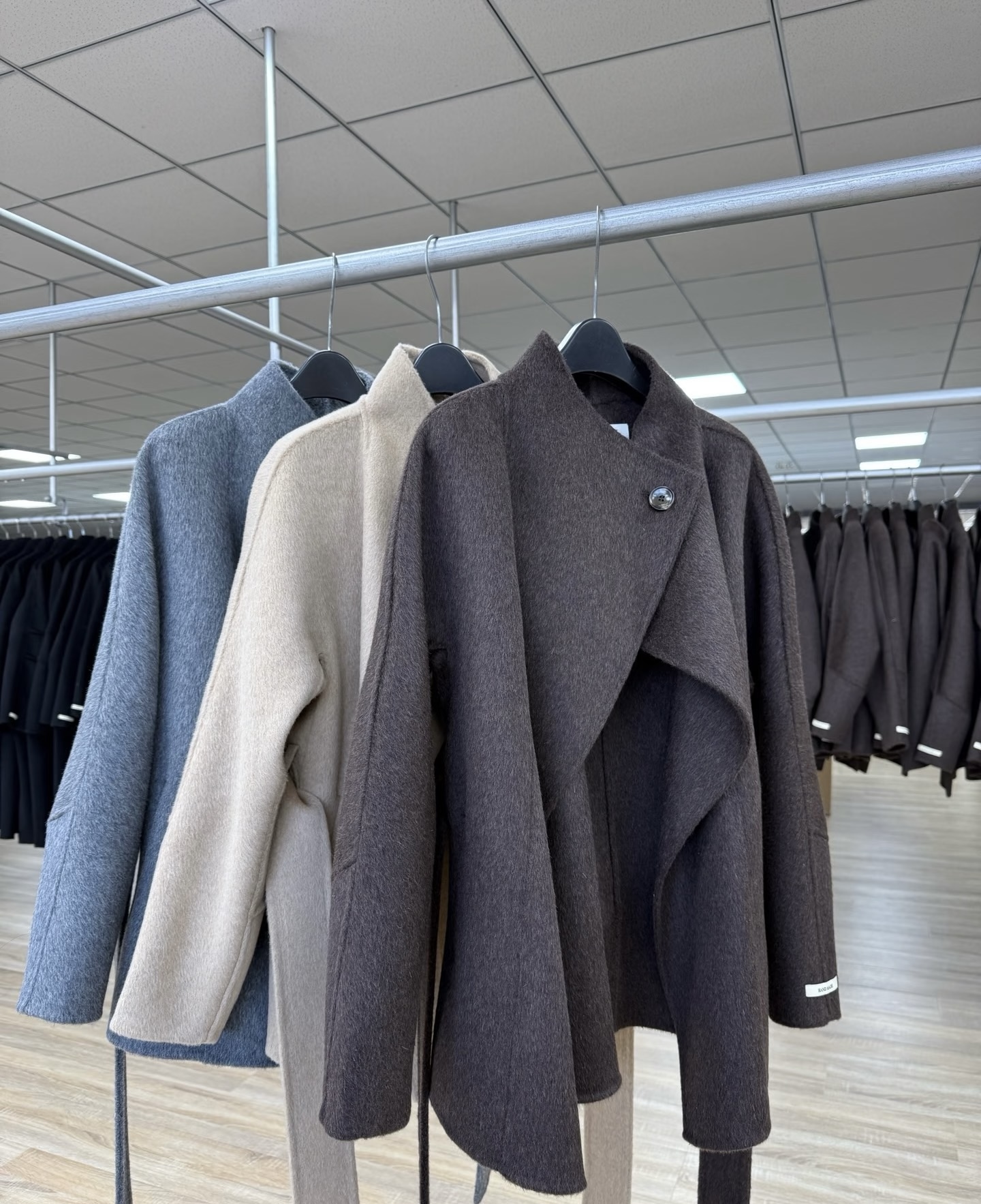 New Winter 2026 Spring Fashion Women's Wool Trench Coat Elegant Cashmere Coat Luxurious Women's Trench Coat