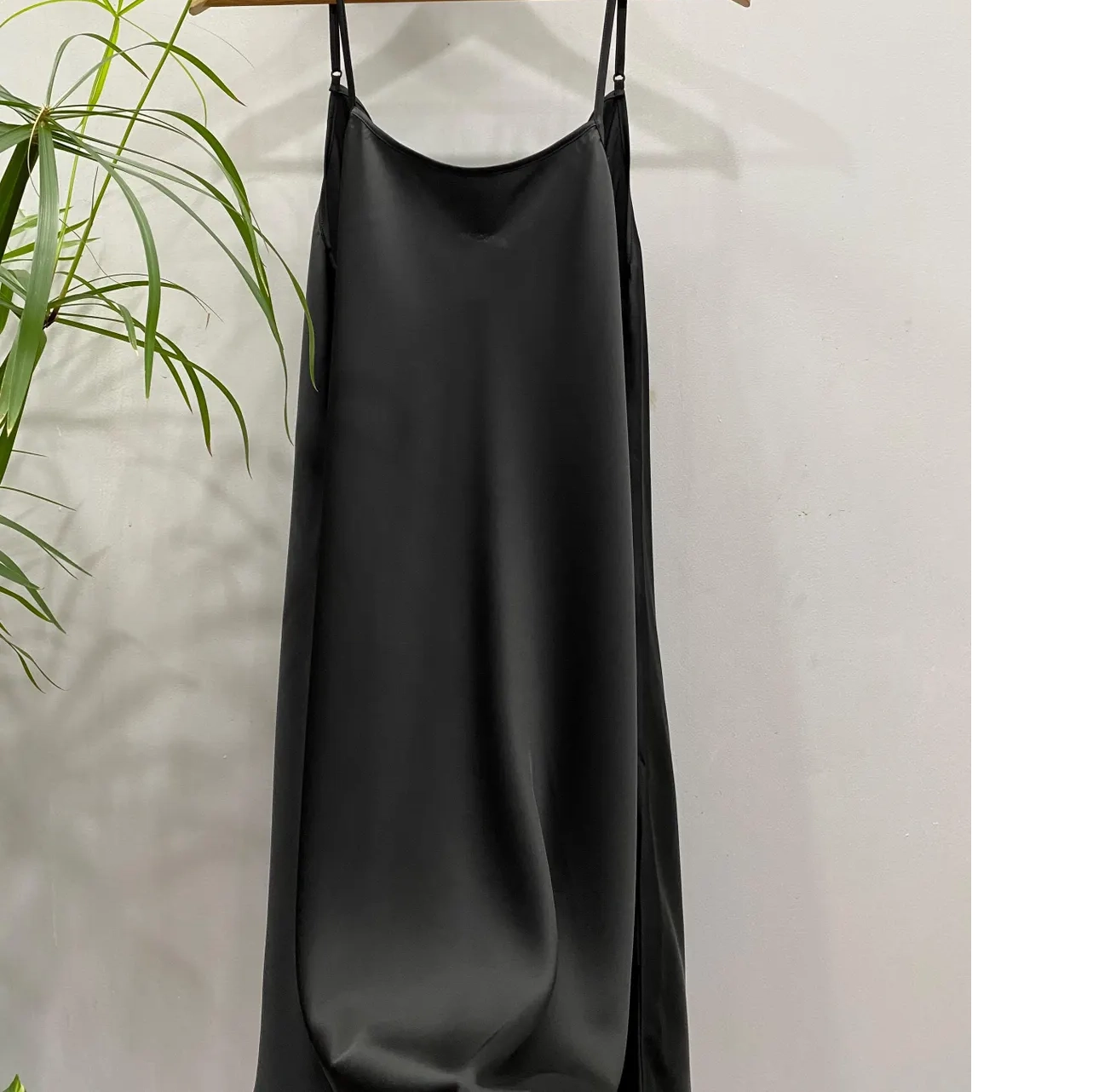 Custom High Quality Elegant Ladies Evening Maxi Dress Women's Classic Casual Solid Silk Backless Sundress Regional Clothing