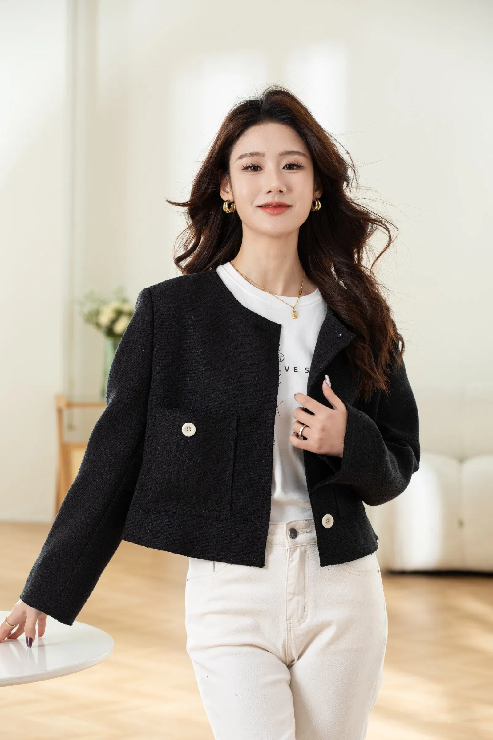 Women's Classic Padded Shoulder Blazer Outerwear - Solid Color