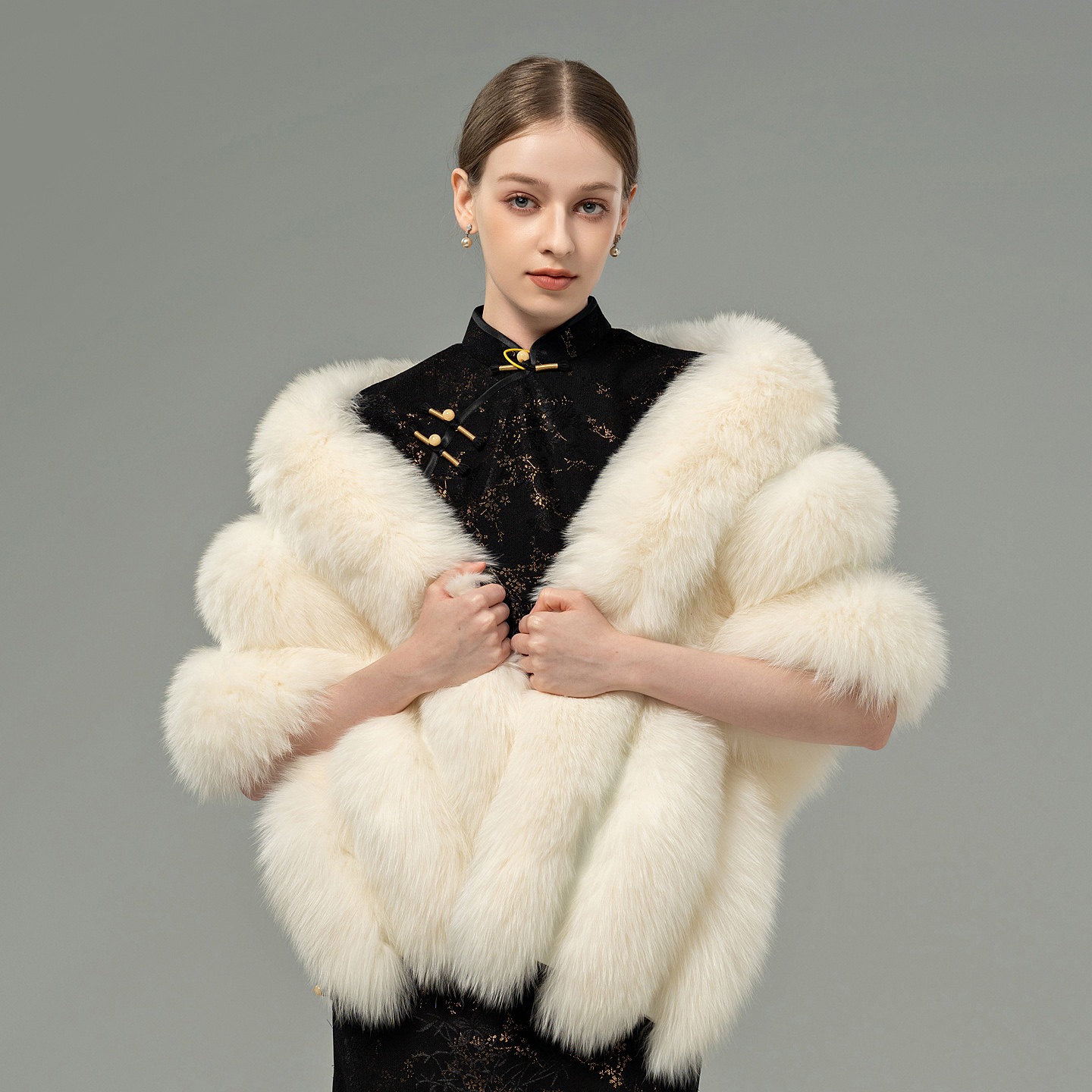 2026 Winter Fashion Short Women's Fur Jacket Real Natural Fox Fur Coat Luxury Fluffy Gold Island fox Fur Coat for Women