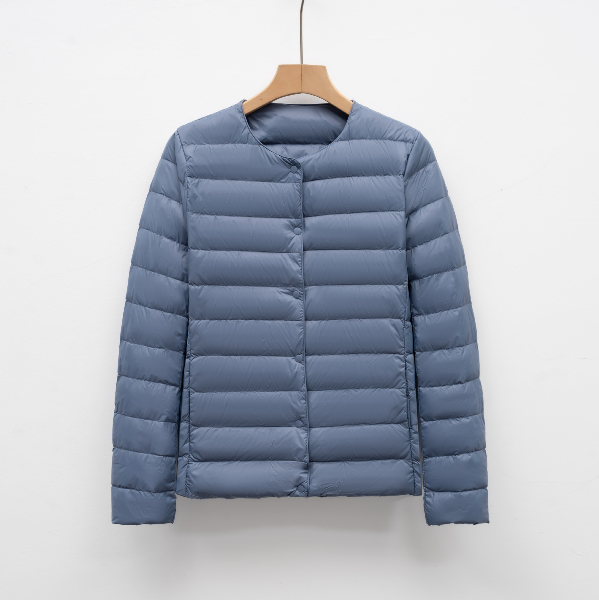 Fashion Ultra Light 90 Duck Down Women Lightweight Coat Warm Female Windbreaker Women's Down Jackets in Stock