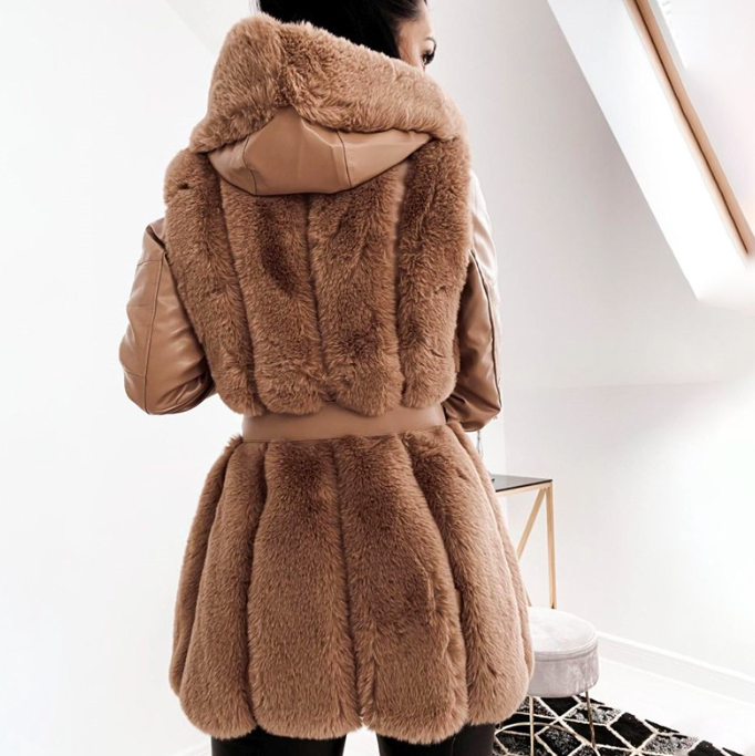 Lady fur jacket back