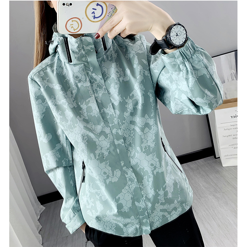 Customized Women's Waterproof Windbreaker Outdoor Sports Thin Zip Cycling Hiking Jackets Winter Autumn Printing Hooded Jacket