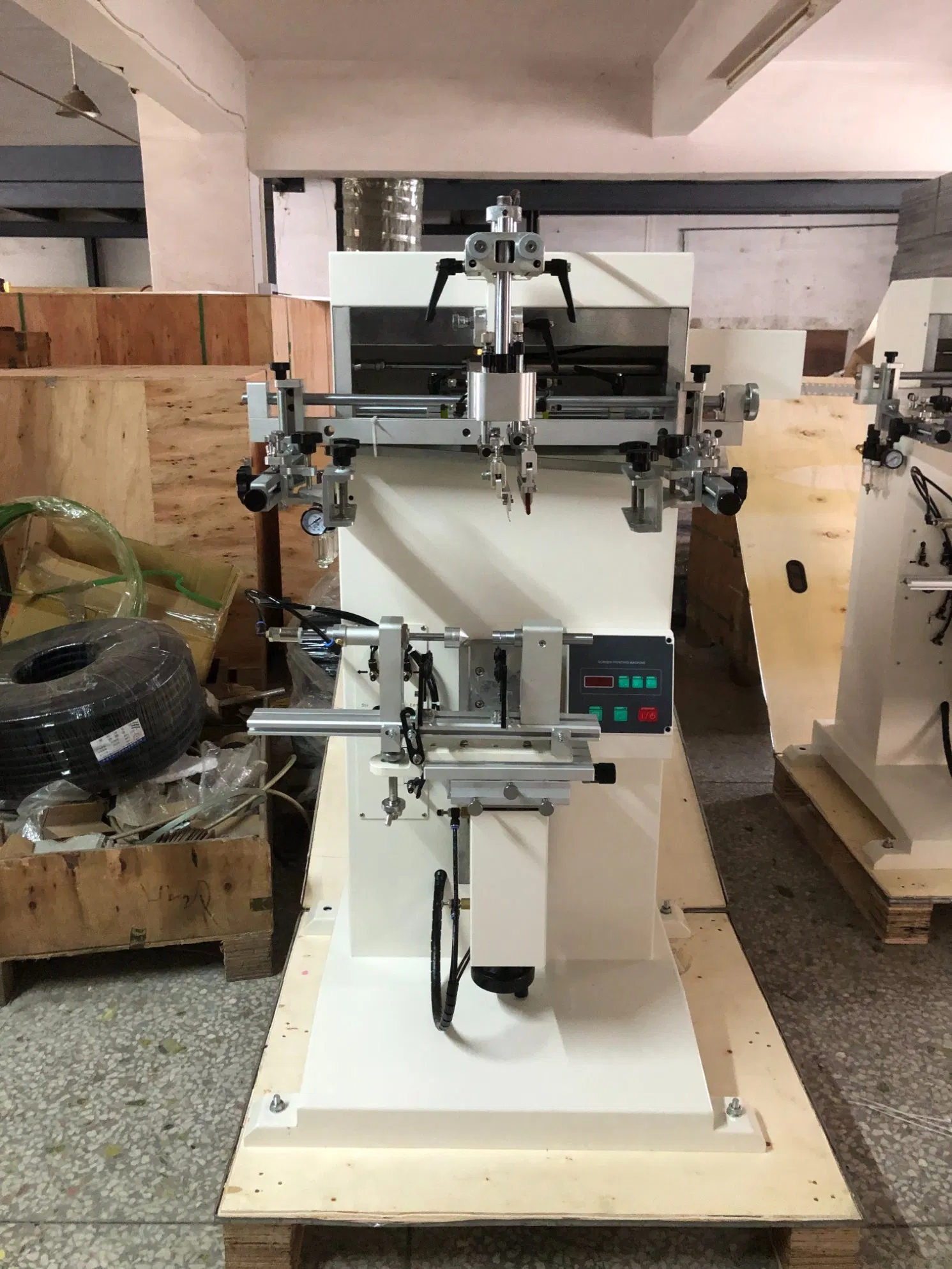 Dgruida Round Face Pneumatic Screen Printing Machine Plastic Glass Bottles Cups Screen Printer