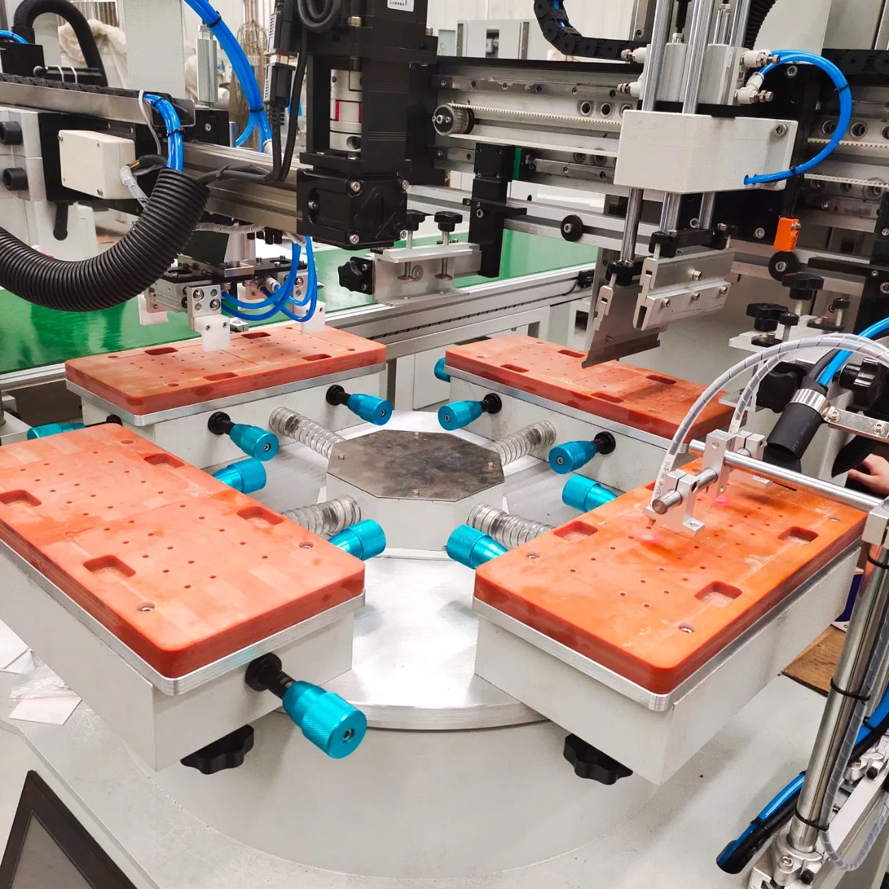 Hot Sale Turntable Flatbed Screen Printing Machine for Clothes Stabilizer Manufacturers for Ruler