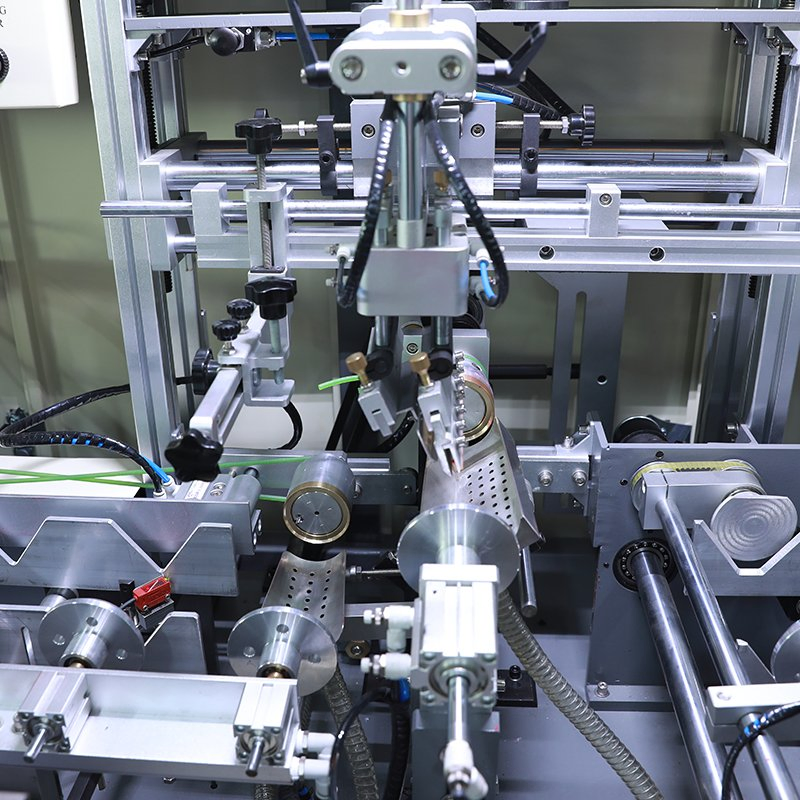 S102 High Quality with Automatic Flame Treatment and UV Drying System 1-8 Color Auto Jar Cap Bottle Screen Printing Machine