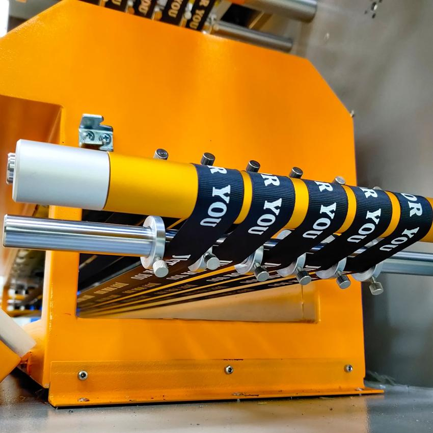 Full Automatic 1 Color Roll to Roll Ribbon/Webbing Screen Printing Machine for Satin Ribbons