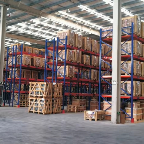 Heavy Duty 5-Layer Selective Pallet Storage Shelves Warehouse Rack Boltless Installation Corrosion Protection for Logistics