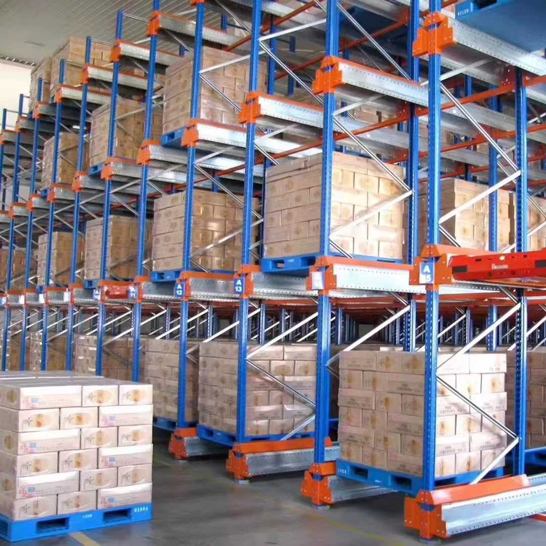 Customized Heavy-Duty Steel Metal Selective Pallet Rack for Warehouse Storage Corrosion Protection Rack