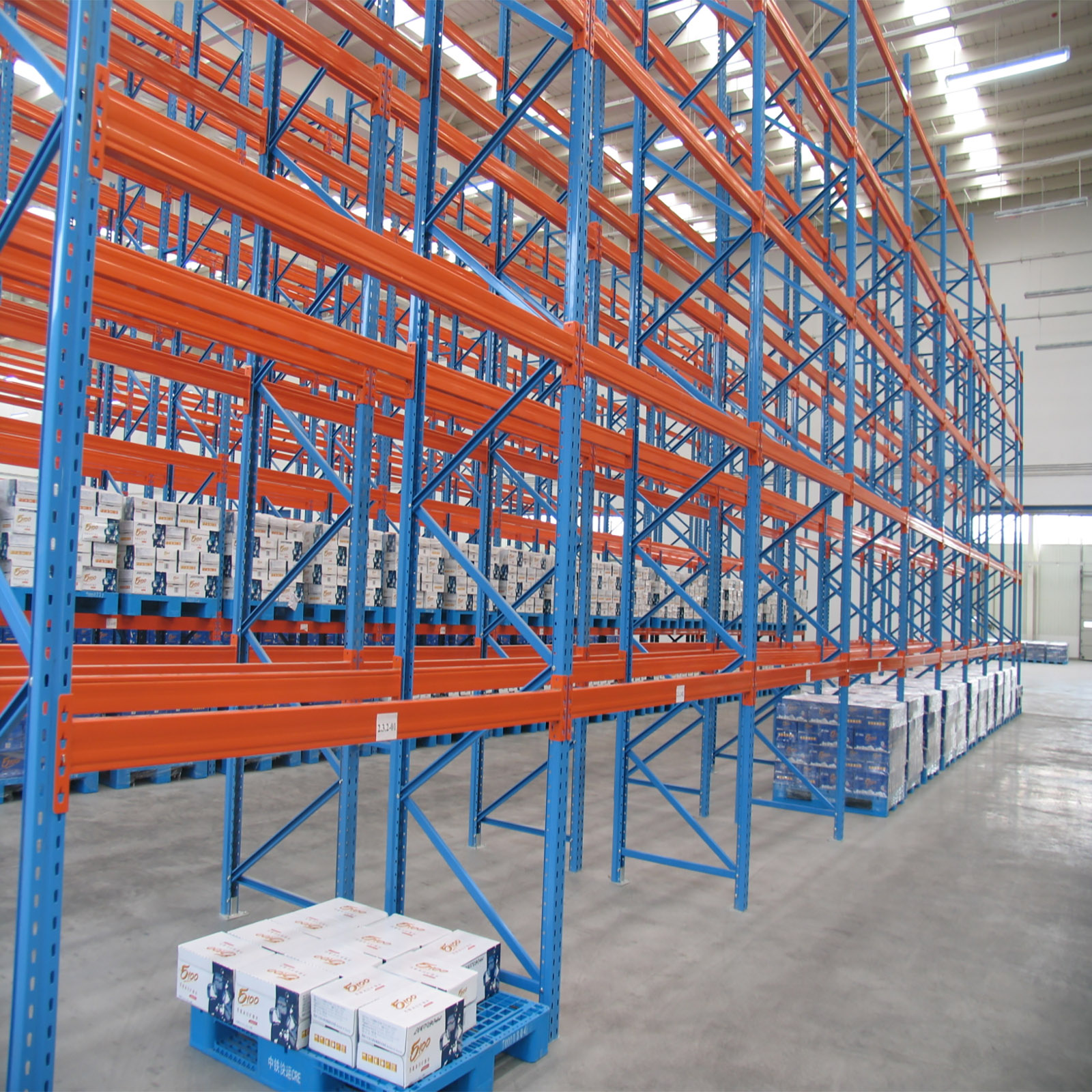 Drive-In Pallet Rack Storage System Cold Rolled Steel Multi-Level Warehouse Rack Anti-Rust Corrosion Protection Powder Coated