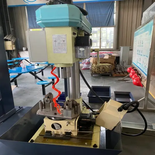 Faucet grinding and polishing machine workspace