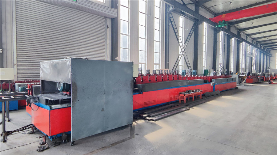 CNC forming machine