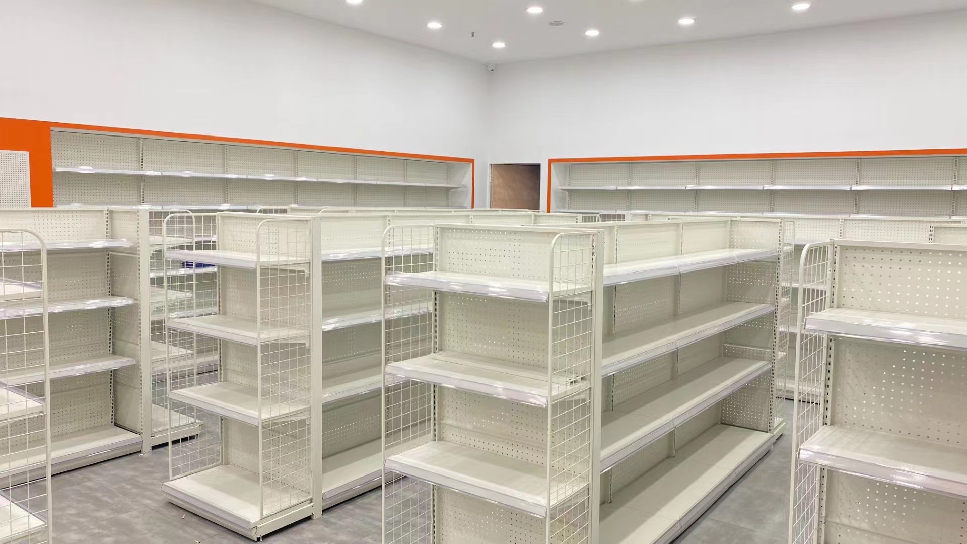Retail Display Shelves Supermarket Shelving for Snack Aisles Minimalist Supermarket Display Shelves