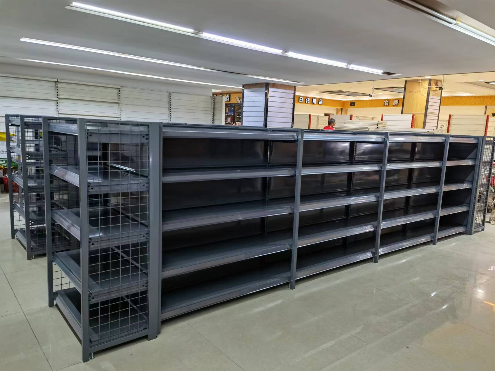 High Quality Double-Sided Metal Gondola Display Racks Heavy Duty Supermarket Back Net Shelving