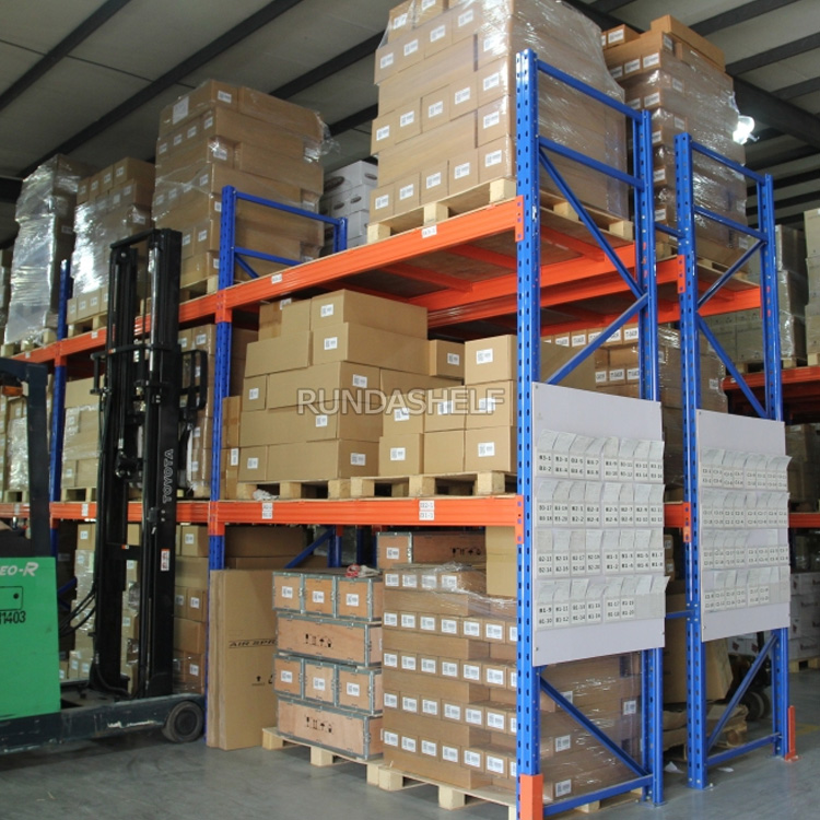 Heavy-Duty Selective Pallet Rack System Steel Warehouse Racking with Tire Storage Support Bar for Efficient Pallet Management