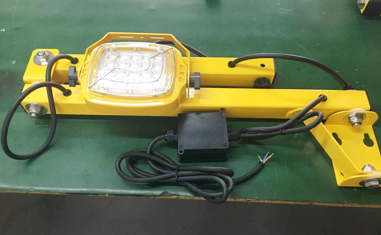 New Product 30W 50W LED Swing Arm Wall Light for Warehouse Loading Dock Lighting with Flexible Arms