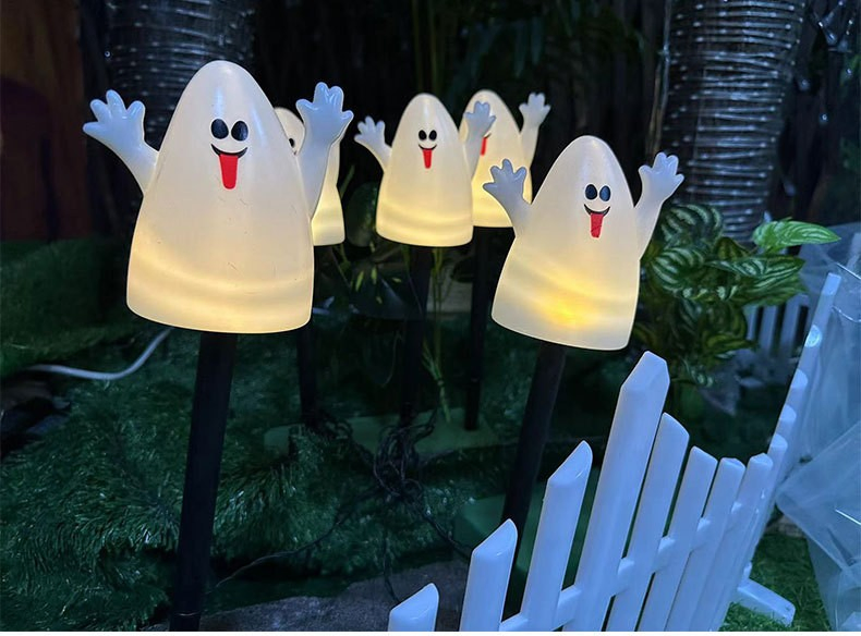 Halloween Decorative Light Outdoor Waterproof Solar Ghost Hand Candle Lights Courtyard Garden Lawn Ground LED Ground Lights