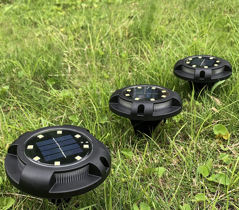 Solar Powered LED Ground Plug Light Garden Spike for Lawn Yard