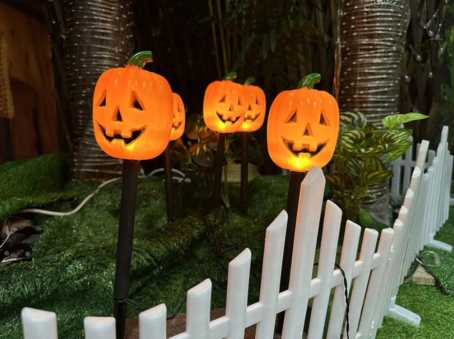 Halloween Decorative Light Outdoor Waterproof Solar Ghost Hand Candle Lights Courtyard Garden Lawn Ground LED Ground Lights