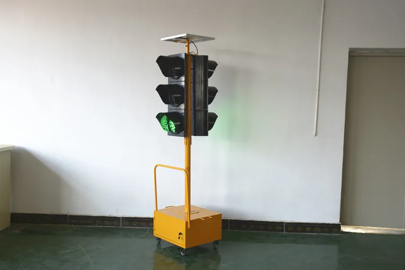Solar Traffic Light 9