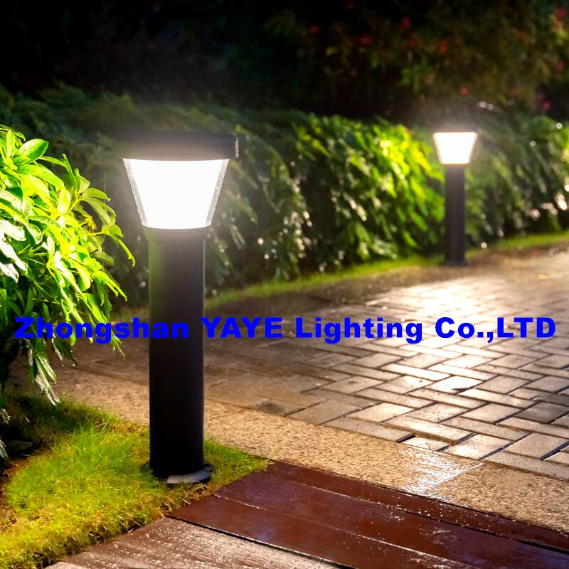 Yaye CE 50W Waterproof Outdoor Aluminum Solar LED Garden Landscape Lights Park Mini Lawn Pathway Spike Stake Light with 1000PCS Stock/3 Years Warranty