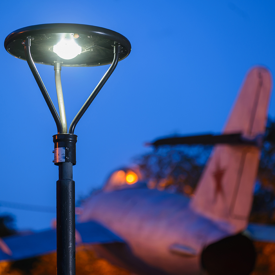 CE RoHS 25W 40W 50W 80W 100W Post Top LED Solar Lights Solar Powered Post Top Lights